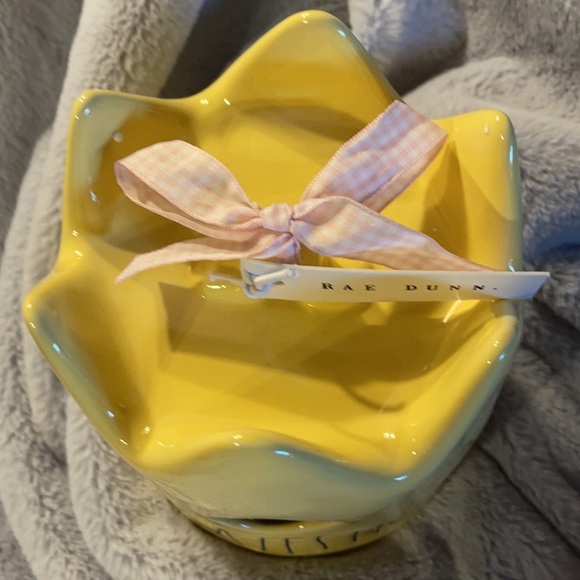 COPY - Rae Dunn “Majestic” Crown Birdhouse - So Cool!! - Picture 5 of 7